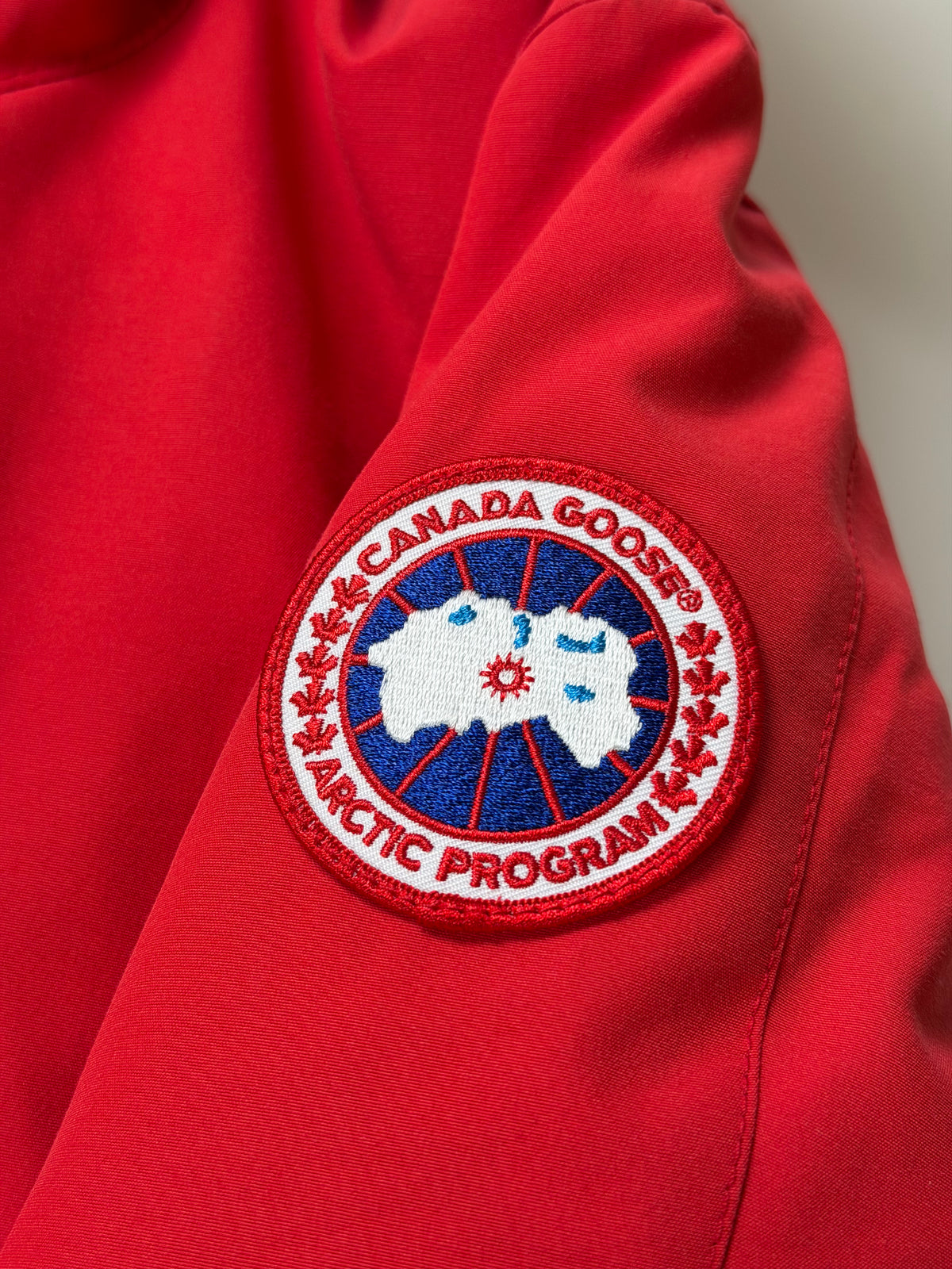 Canada Goose Victoria Parka 3037/LA (Fur) (Women’s L) (Pre-Owned Very Good)