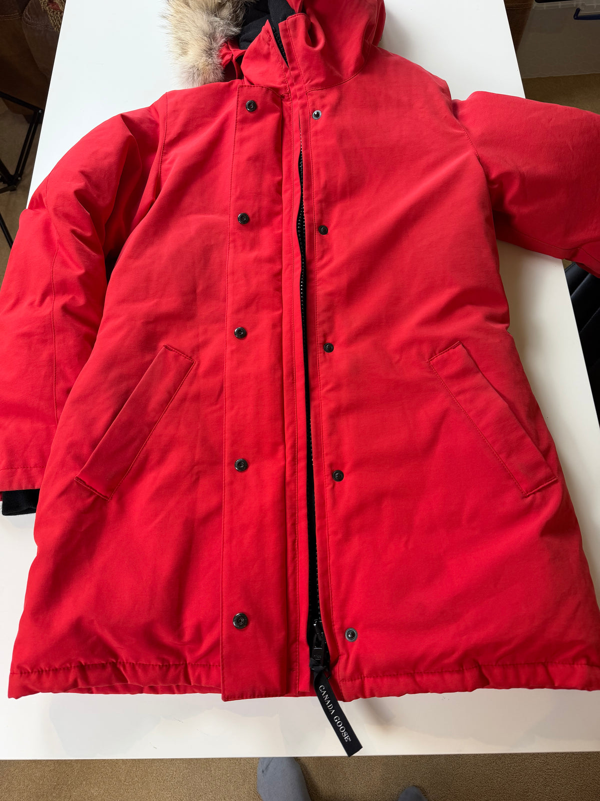 Canada Goose Victoria Parka 3037/LA (Fur) (Women’s L) (Pre-Owned Very Good)